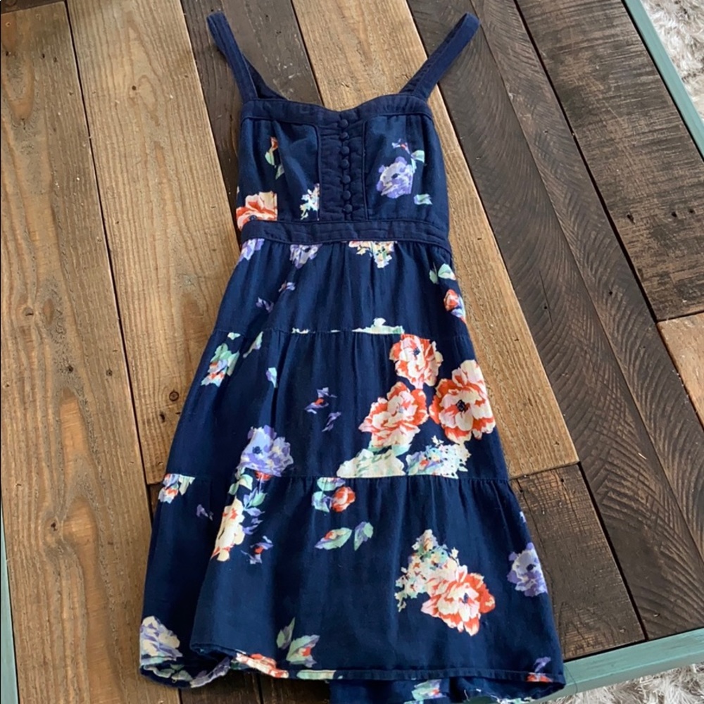 Cute American eagle sundress. Navy and floral
